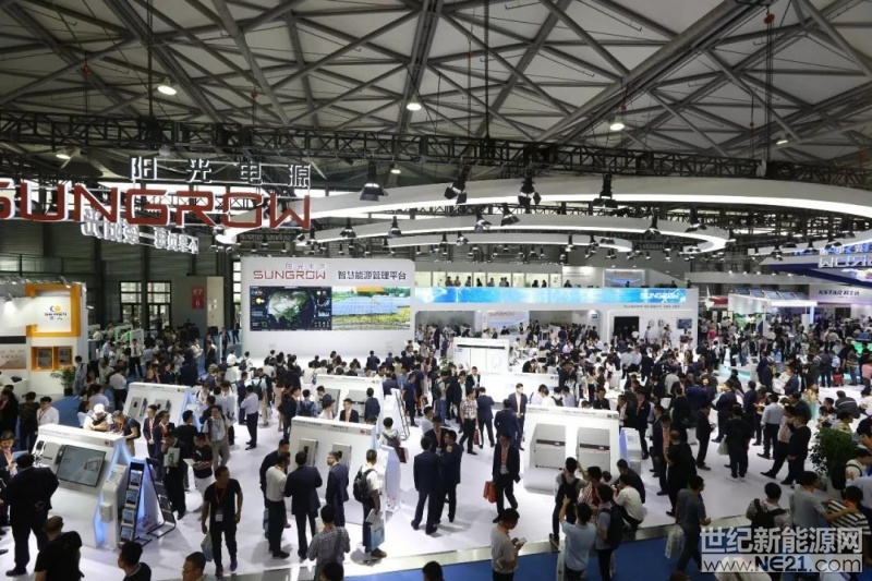  5月28日，2018SNEC國際太陽能光伏展覽會在上海新國際博覽中心拉開大幕，吸引了全球20余萬觀眾「朝圣」。在這場全球最高規(guī)格的行業(yè)展上，陽光家庭光伏大放異彩，向世界展示了多發(fā)電的超強「大吸力」