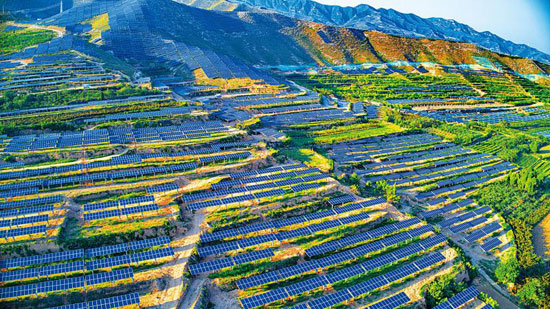 6月5日，是世界環(huán)境日。1972年6月5日至16日，在瑞典首都斯德哥爾摩召開(kāi)的聯(lián)合國(guó)人類環(huán)境大會(huì)，通過(guò)了著名的《人類環(huán)境宣言》，發(fā)出了“為了這一代和將來(lái)世世代代而保護(hù)和改善環(huán)境”的號(hào)召