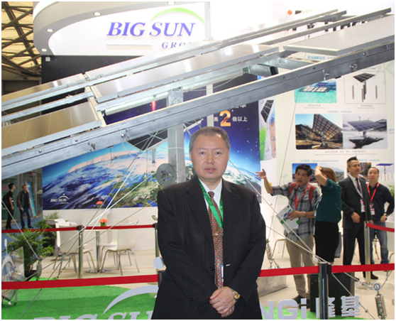 曾經(jīng)，我國光伏市場因各種紅利政策而迅速崛起；現(xiàn)在，我國光伏市場也因為政策的突然收緊而瞬間趨冷。大刀闊斧式的提質(zhì)增效，對于整個行業(yè)來說未必是壞事，但是對于依靠光伏發(fā)電補貼的企業(yè)來說卻像是“晴空霹靂”