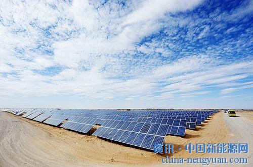                                                                                                                                                                     
	　　國家可再生能源基金的資金缺口已經(jīng)超過1000億，且短期內(nèi)解決缺口的方案缺失。

	　　6月1日，國家發(fā)展改革委、財政部、國家能源局發(fā)布《關(guān)于2018年光伏發(fā)電有關(guān)事項(xiàng)的通知》