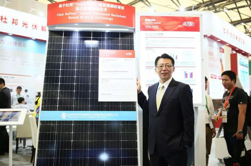 每個人心里都住著一只哆啦A夢。在需要幫助的時候，那位可靠的小伙伴總會從次元口袋中掏出各種神奇且超出現(xiàn)世的“解決方案”