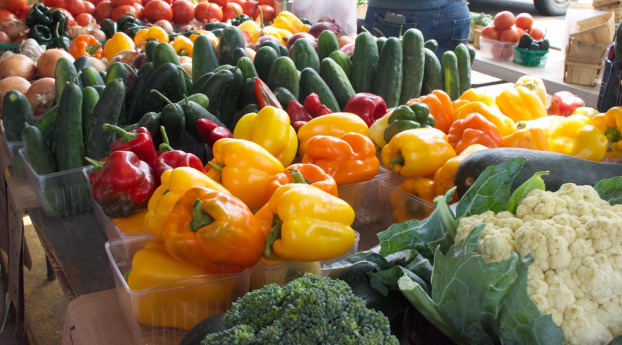 　　【中國儀表網(wǎng) 儀表文件】6月4日，農(nóng)業(yè)部根據(jù)《中華人民共和國食品安全法》和《中華人民共和國農(nóng)產(chǎn)品質(zhì)量安全法》等相關規(guī)定，發(fā)布了多項食品安全國家標準征求意見稿，其中，有多項涉及到質(zhì)譜和色譜儀器。  　　農(nóng)業(yè)部發(fā)布的征求意見稿主要有《食品中阿維菌素等51種農(nóng)藥最大殘留限量(征求意見稿)》、《食品中2,4-滴丁酸等74種農(nóng)藥最大殘留限量(征求意見稿)》、以及《植物源性食品中91種有機磷類農(nóng)藥及其代謝物殘留量的測定氣相色譜法(征求意見稿)》、《植物源性食品中單氰胺殘留量的測定液相色譜-質(zhì)譜