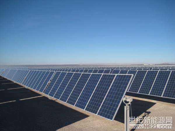  Mercom資本集團表示，2018年1月至3月期間，印度光伏電池和組件進口量同比增長73％，而出口量下降73％。



第一季度，印度進口了價值10．8億美元的光伏電池和組件，而2017年四季度的進口價值為7．99億美元