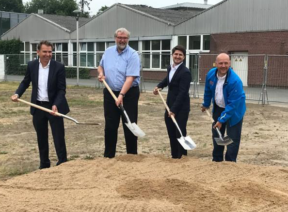 
	中國(guó)儲(chǔ)能網(wǎng)訊：日前，RES公司為德國(guó)博德斯霍爾姆（Bordesholm）公用事業(yè)VBB公司安裝部署的10MW電池儲(chǔ)能項(xiàng)目破土動(dòng)工，該公司為此舉行了奠基儀式。


	在電網(wǎng)中斷或上游電網(wǎng)發(fā)生故障的情況下，由歐盟資助的這個(gè)儲(chǔ)能項(xiàng)目將為博德斯霍爾姆地區(qū)提供穩(wěn)定電網(wǎng)輸出，并提供備用電源