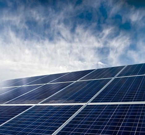 
	中國(guó)儲(chǔ)能網(wǎng)訊：日前據(jù)悉，總部位于美國(guó)科羅拉多州的公用事業(yè)公司Xcel能源公司已經(jīng)提交了一項(xiàng)計(jì)劃，計(jì)劃表明將退役兩座煤電廠，增加可再生能源和天然氣的產(chǎn)能，并部署27.5MW的太陽能發(fā)電設(shè)施。


	



	Xcel能源公司表示，為了進(jìn)一步降低太陽能發(fā)電和儲(chǔ)能項(xiàng)目的成本，在其剛剛提交的電力資源計(jì)劃中，列出了首選的科羅拉多州能源計(jì)劃組合