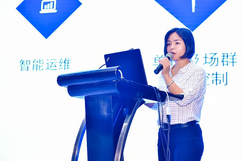 　　中國(guó)海裝風(fēng)電股份有限公司研究院大數(shù)據(jù)所所長(zhǎng)楊妍妮出席“第五屆中國(guó)風(fēng)電后市場(chǎng)專題研討會(huì)”， 在風(fēng)電場(chǎng)運(yùn)維與安全管理專題論壇，分享題為“大數(shù)據(jù)健康管理系統(tǒng)”的主旨演講。

中國(guó)海裝風(fēng)電股份有限公司研究院大數(shù)據(jù)所所長(zhǎng) 楊妍妮女士
　　以下為發(fā)言內(nèi)容：
　　楊妍妮：大家上午好！我來(lái)自中國(guó)海裝，很高興今天能夠在這里從我們主機(jī)廠的角度來(lái)跟大家分享我們?cè)陲L(fēng)電運(yùn)維的數(shù)字化和智能化方面所做的一些努力和我們已經(jīng)落地的一些項(xiàng)目的狀態(tài)