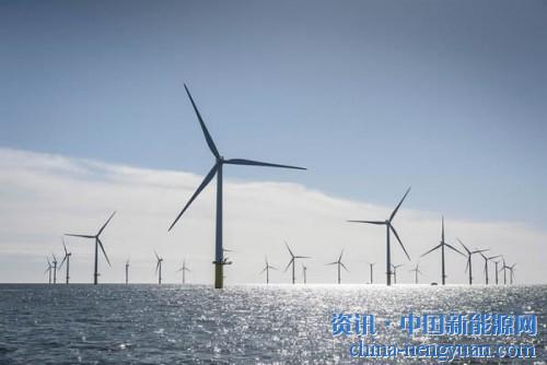                                                                                                                                                                     
	　　與光伏發(fā)電的火熱不同，近年來，我國風電建設速度不斷下滑，2017年風電新增裝機容量更是創(chuàng)下近5年新低。與此同時，我國海上風電卻異軍突起，裝機規(guī)模連續(xù)5年快速增長，已躍居全球第