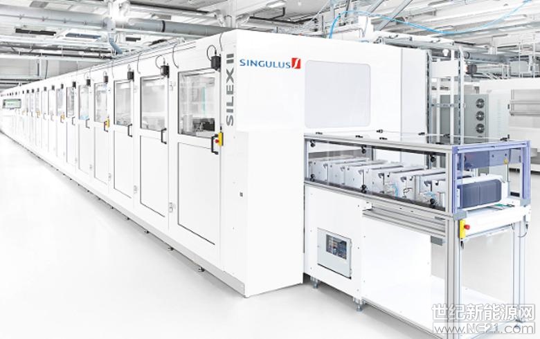 根據(jù)德國(guó)工程聯(lián)合會(huì)（VDMA）周二發(fā)布的數(shù)據(jù)，德國(guó)太陽(yáng)能光伏（PV）生產(chǎn)設(shè)備制造商在今年第一季度銷(xiāo)售額同比增長(zhǎng)31%，但環(huán)比下降48％，并且訂單量也下降51％。

VDMA光伏設(shè)備負(fù)責(zé)人Peter Fath表示，對(duì)升級(jí)和新制造產(chǎn)能的投資正在放緩，同時(shí)也觀察到設(shè)備價(jià)格的下降