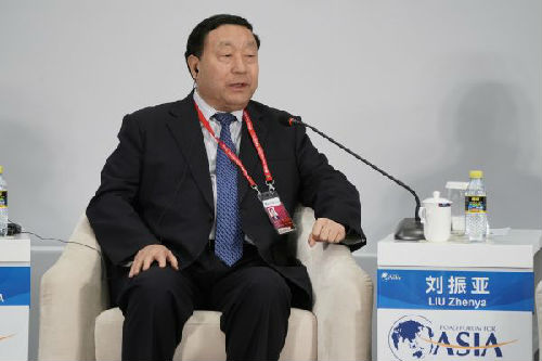 　　外媒稱，湄公河上的水壩產(chǎn)生的電力供應(yīng)過(guò)剩，讓這個(gè)國(guó)家難以應(yīng)付。中國(guó)電力規(guī)劃設(shè)計(jì)總院院長(zhǎng)謝秋野受命制定解決方案