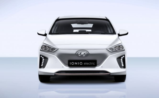 
	中國儲(chǔ)能網(wǎng)訊：日前據(jù)悉，韓國汽車制造商現(xiàn)代汽車公司即將進(jìn)入儲(chǔ)能領(lǐng)域，以提高電動(dòng)汽車二次電池的利用價(jià)值。


	


	該公司在6月26日宣布，將與知名發(fā)動(dòng)機(jī)廠商瓦錫蘭公司收購的儲(chǔ)能集成商和軟件提供商Greensmith合作開發(fā)二次電池產(chǎn)品