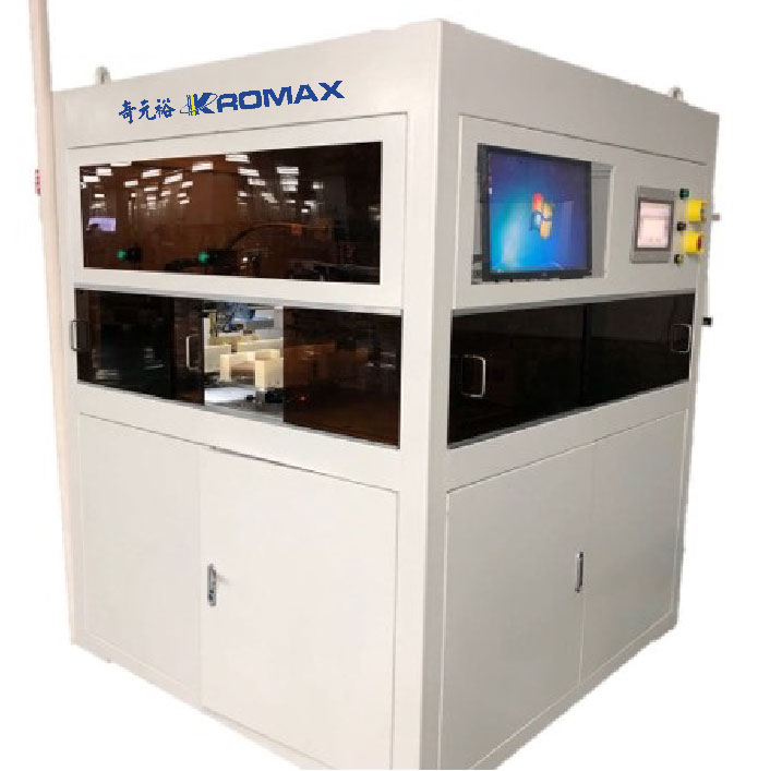 2017年，我國(guó)光伏產(chǎn)業(yè)實(shí)現(xiàn)了硅料、硅片、電池片、組件等全產(chǎn)業(yè)鏈的產(chǎn)能領(lǐng)先，每一個(gè)制造環(huán)節(jié)都占到了全球市占率的50%以上，部分環(huán)節(jié)占到了70%甚至是80%以上。可以說，在制造環(huán)節(jié)，我國(guó)光伏產(chǎn)業(yè)已經(jīng)掌握了絕對(duì)的話語權(quán)