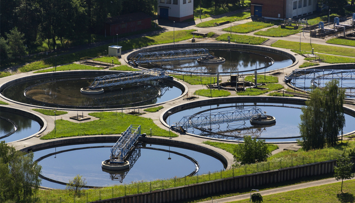 　　【中國儀表網(wǎng) 儀表下游】英國水務(wù)公司United Utilities正在使用人工智能(AI)技術(shù)，預(yù)計(jì)每年將電力成本降低10%。  　　未來12個(gè)月，公司8座工廠的大約8兆瓦的水泵、發(fā)動機(jī)和沼氣發(fā)動機(jī)將與Open Energi提供的人工智能技術(shù)連接