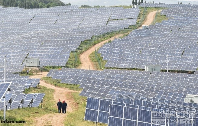  截至2017年底，累計(jì)可再生能源發(fā)電補(bǔ)貼缺口總計(jì)達(dá)到1127億元，其中光伏補(bǔ)貼缺口455億元，約占四成，且呈逐年擴(kuò)大趨勢(shì)。

“新政并沒(méi)有限制不靠補(bǔ)貼的新增項(xiàng)目的規(guī)模