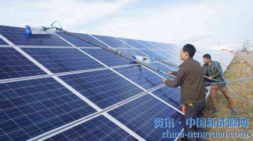                                                                                                                                                                     
	　　今年全球太陽(yáng)能市場(chǎng)可能會(huì)出現(xiàn)以前從未有過(guò)的事情：收縮。根據(jù)彭博社新能源財(cái)經(jīng)在周一報(bào)告中模擬的最為保守的一種情景，2018年的太陽(yáng)能裝置總量可能達(dá)到95吉瓦，比去年同期下降3％