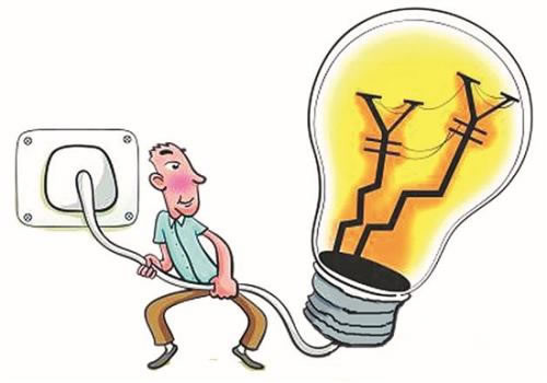                                         
	　　近日，石渠、色達(dá)、新龍、鄉(xiāng)城、甘孜、爐霍、道孚、德格等8縣9個(gè)共21萬(wàn)千瓦光伏扶貧項(xiàng)目順利通過(guò)由省電網(wǎng)公司、省發(fā)改委、省能源局、省經(jīng)信委組織的機(jī)組啟動(dòng)驗(yàn)收工作，全部于6月30日前并入四川省網(wǎng)運(yùn)行。

	

	　　自國(guó)家發(fā)改能源〔2016〕621號(hào)頒布以來(lái)，按照州委州政府關(guān)于光伏扶貧工作的安排部署，我州全力推進(jìn)光伏扶貧優(yōu)選企業(yè)、場(chǎng)址選擇、實(shí)施方案編制等系列工作，通過(guò)努力，石渠一期等9個(gè)21萬(wàn)千瓦光伏扶貧項(xiàng)目于2017年1