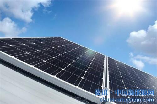                                                                                                                                                                     
	　　截至2017年底，累計(jì)可再生能源發(fā)電補(bǔ)貼缺口總計(jì)達(dá)到1127億元，其中光伏補(bǔ)貼缺口455億元，約占四成，且呈逐年擴(kuò)大趨勢(shì)。

	　　“新政并沒(méi)有限制不靠補(bǔ)貼的新增