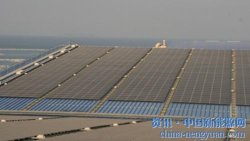                                                                                                                                                                     
	　　如果說，光伏行業(yè)的龍頭企業(yè)已經(jīng)從“5·31新政”帶來的陣痛中慢慢恢復(fù)，那么無奈、茫然、恐慌、絕望……這些負面