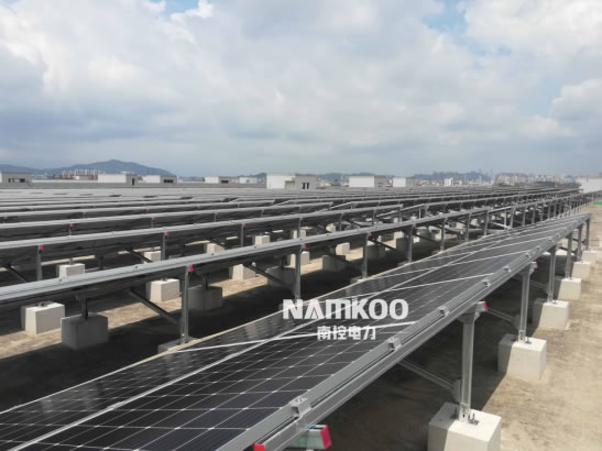                                         
	　　在人力成本不斷攀升、物價(jià)不斷上漲、市場競爭日益激烈的今天，企業(yè)如果不能更好的開源節(jié)流、創(chuàng)新改革，就很難保持原有的競爭力。為此，京東、唯品會、阿里巴巴等企業(yè)先后宣布在物流園上建設(shè)光伏電站