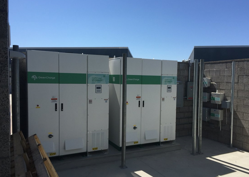 
	中國儲能網(wǎng)訊：日前，比亞迪公司的全球服務(wù)合作伙伴EFT公司的一位分析師表示，歐洲的商業(yè)和工業(yè)（C＆I）儲能市場開始快速發(fā)展，目前成為該市場中最激動人心的一部分。


	根據(jù)調(diào)研機(jī)構(gòu)發(fā)布的歐洲儲能市場監(jiān)測報告（EMMES），歐洲儲能市場在2017年迅速增長了約49％，這是根據(jù)貿(mào)易集團(tuán)EASE公司和研究機(jī)構(gòu)Delta-ee公司整理發(fā)布的半年度報告而得出的