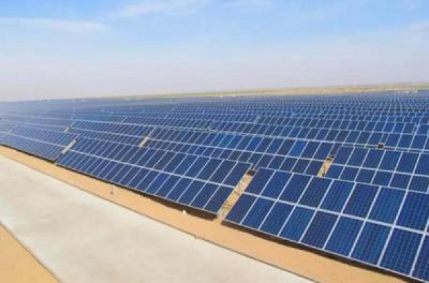 日前，內蒙古發(fā)改委發(fā)布上半年電力裝機數(shù)據(jù)，2018年1-6月，全區(qū)6000千瓦及以上電力裝機11989萬千瓦，同比增長3.5%。其中火電裝機8163萬千瓦，同比增長1.5%；風電裝機2772萬千瓦，同比增長6%；水電裝機238萬千瓦；光伏裝機816萬千瓦，同比增長18%