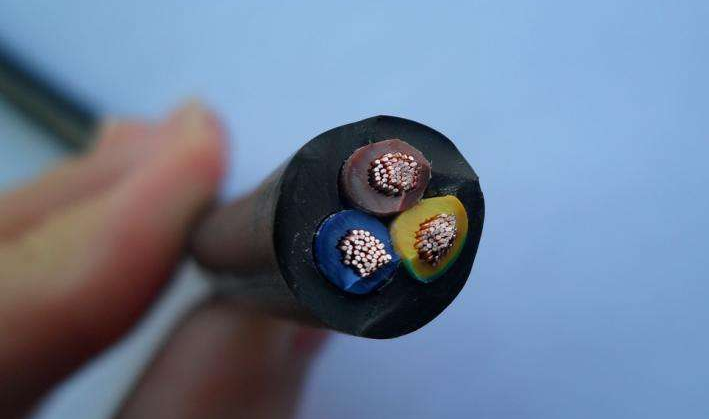 
	
                    
	【電纜網(wǎng)訊】日前，廣西壯族自治區(qū)質(zhì)量技術(shù)監(jiān)督局在官網(wǎng)上發(fā)布通報，對包括化肥、塑料管件、電線電纜等在內(nèi)的8種產(chǎn)品的質(zhì)量監(jiān)督抽查情況進(jìn)行了通報。其中抽檢了43家企業(yè)生產(chǎn)的66批次電線電纜產(chǎn)品，其中6批次不合格，不合格產(chǎn)品檢出率為9.1%