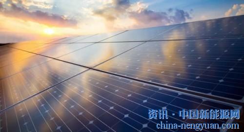                                                                                                                                                                     
	　　7月30日，國家能源局發(fā)布了上半年的能源發(fā)展形勢。據(jù)國家能源局發(fā)展規(guī)劃司司長李福龍介紹，上半年核電、風電、太陽能發(fā)電合計新增裝機容量占新增裝機總?cè)萘康?6.1%，比去年同期提