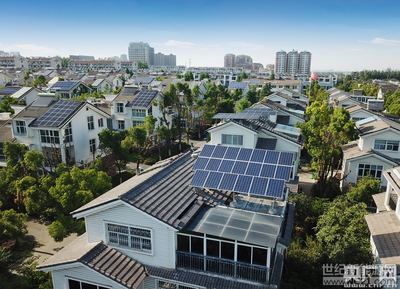 “三伏天”到來，全國多地開啟“蒸烤模式”。受持續(xù)高溫影響，近期安徽電網(wǎng)的最大負荷不斷攀升，并創(chuàng)歷史新高