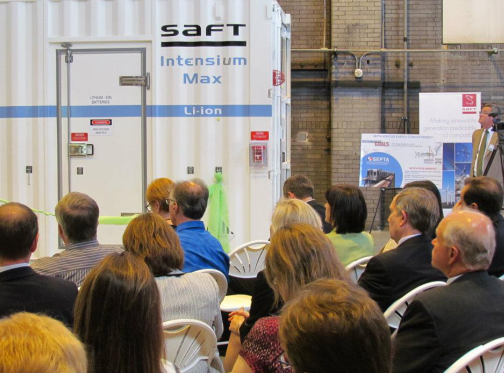 
	中國儲能網(wǎng)訊：日前據(jù)悉，明尼蘇達州電力合作公司Connexus Energy公司最近證實，該公司正在建設一個15MW/30MWh的電池儲能系統(tǒng)，而另一家非營利性廠商佛蒙特州電力合作社將在其服務區(qū)域內建設一個1.9MW/5.3MWh電池儲能系統(tǒng)。


	Connexus公司是Great River Energy公司的子公司，Great River Energy是一家電力傳輸和發(fā)電合作社，也是明尼蘇達州第二大電力公司