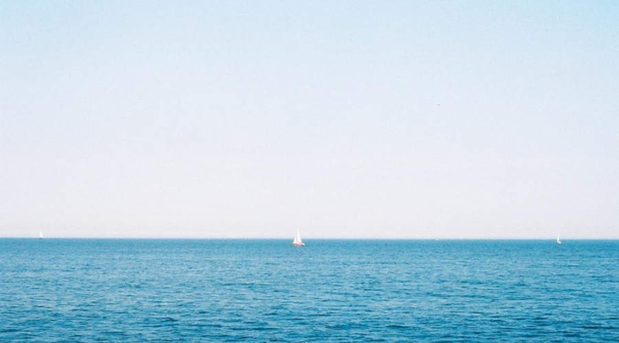 　　【中國儀表網(wǎng) 儀表深度】近日，生態(tài)環(huán)境部發(fā)布了《2017中國近岸海域生態(tài)環(huán)境質(zhì)量公報》。根據(jù)公布顯示，2017年全國近岸海域水質(zhì)基本保持穩(wěn)定，水質(zhì)級別一般