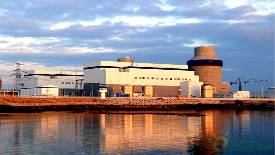 
                    

8月11日，海陽核電2號機(jī)組首次裝料工作圓滿完成。
 
　　海陽核電2號機(jī)組首次裝料順利完成，為反應(yīng)堆臨界、機(jī)組并網(wǎng)、商運(yùn)等后續(xù)節(jié)點(diǎn)奠定了良好基礎(chǔ)