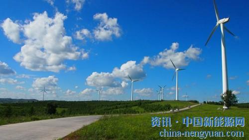                                                                                                                                                                     
	　　起步于“三北”地區(qū)，從無到有，歷經(jīng)高速發(fā)展，成為全球第一，這是我國風電的赫赫戰(zhàn)功。歷經(jīng)前兩年的低潮，2018年我國風電有望反轉(zhuǎn)逆襲，走出低谷