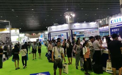 
			              8月16日上午九點(diǎn)，第三屆亞太電池展暨第二屆亞洲動(dòng)力電池與儲(chǔ)能技術(shù)峰會(huì)在廣州琶洲廣交會(huì)展館盛大開幕。

本次展會(huì)為期三天，展覽面積高達(dá)30,000平方米，976個(gè)展位，487余家展商展會(huì)由國(guó)家節(jié)能中心主導(dǎo)，廣東鴻威國(guó)際會(huì)展集團(tuán)廣州碩信展覽有限公司主辦