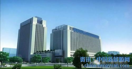                                                                                                                                                                     
	　　作為青海省首個(gè)利用光伏自主發(fā)電實(shí)現(xiàn)樓宇清潔用電的綠色建筑，位于西寧市海湖新區(qū)的青海國投廣場大樓兩棟建筑光伏一體化項(xiàng)目自6月29日正式并網(wǎng)發(fā)電以來，運(yùn)行良好。每天僅一棟樓體的單