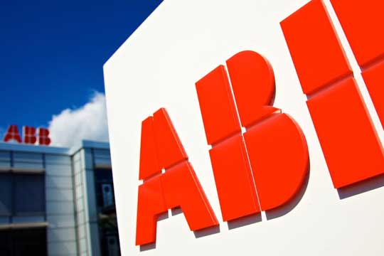 
	
                    
	【電纜網(wǎng)訊】據(jù)彭博社消息稱，全球電力與自動(dòng)化專家ABB集團(tuán)正考慮在資產(chǎn)價(jià)值激增的情況下出售其電網(wǎng)業(yè)務(wù)，這表明首席執(zhí)行官史畢福的業(yè)務(wù)計(jì)劃可能出現(xiàn)逆轉(zhuǎn)。

	

	據(jù)知情人士透露，這家瑞士公司正在與顧問討論各種選擇，因?yàn)閷徸h是保密的