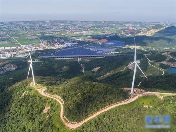                                         
	　　浙江長興弁山風力發(fā)電場位于浙江省長興縣，是浙江省首個低風速區(qū)域風電項目，于2015年8月并網(wǎng)發(fā)電。運行3年期間總上網(wǎng)電量約1.5億千瓦時(度)，相當于每年減少1.7萬噸標準煤使用量，減少二氧化碳排放4.6萬噸，有效促進節(jié)能減排，為長興縣經(jīng)濟發(fā)展提供綠色清潔能源