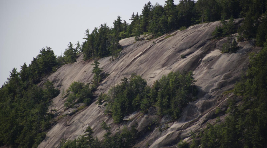 　　【中國儀表網 儀表深度】7月以來，我國多地都遭遇到強降雨襲擊，對于部分地區(qū)來說，引發(fā)泥石流滑坡等地質災害的風險也越來越大。如何準確快速的對地質災害進行預警，成為了一項重要的問題