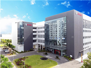 
	
                    
	【電纜網(wǎng)訊】8月27日早間，凱中精密發(fā)布公告稱，近日，公司德國(guó)全資子公司凱中沃特有限責(zé)任公司與戴姆勒簽訂《多年供貨合同》，2018年9月1日至2027年12月31日期間公司將向戴姆勒供應(yīng)新能源汽車動(dòng)力電池包結(jié)構(gòu)件，這些產(chǎn)品將在公司的中國(guó)工廠生產(chǎn)。

	

	凱中精密表示，公司中國(guó)工廠在2017年通過(guò)了戴姆勒的審核，上述合同的簽署標(biāo)志著戴姆勒對(duì)公司新能源汽車動(dòng)力電池包結(jié)構(gòu)件技術(shù)能力、質(zhì)量管理體系以及自動(dòng)化生產(chǎn)能力等方面的認(rèn)可，是公司在新能源汽車零組件戰(zhàn)略領(lǐng)域