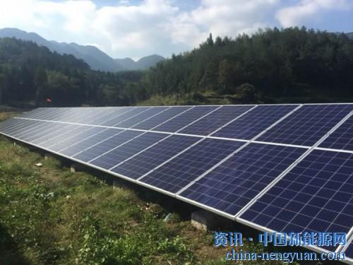                                                                                                                                                                     
	　　近日，平陽(yáng)縣蕭江鎮(zhèn)岙底坑村集體賬戶上又多了一筆錢。“這是今年一季度的光伏發(fā)電收益，共計(jì)2萬(wàn)多元