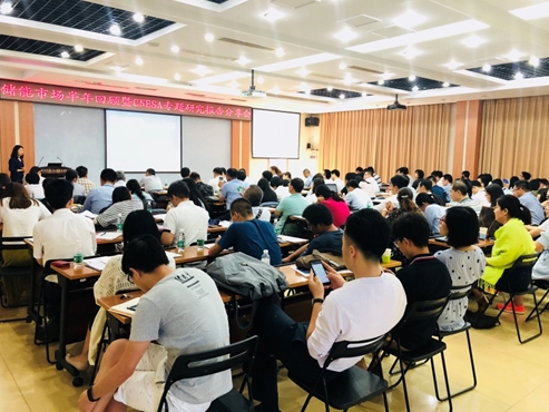 
			              8月29日，中關(guān)村儲(chǔ)能產(chǎn)業(yè)技術(shù)聯(lián)盟“儲(chǔ)能市場(chǎng)半年回顧暨CNESA專題研究報(bào)告分享會(huì)”在北京成功召開(kāi)。會(huì)議發(fā)布了2018年上半年全球和中國(guó)儲(chǔ)能市場(chǎng)統(tǒng)計(jì)數(shù)據(jù)，并對(duì)市場(chǎng)發(fā)展?fàn)顩r進(jìn)行總結(jié)分析