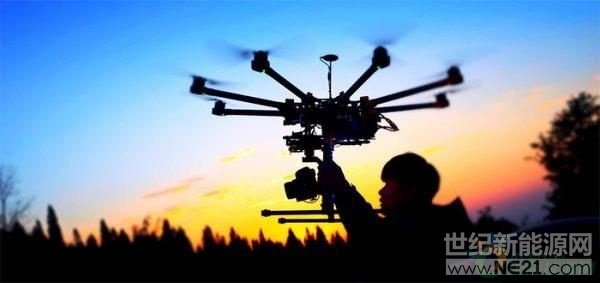   光伏產業(yè)尤其在近幾年發(fā)展更是迅猛，光伏電站的安裝數量也在不斷增多，有關光伏產業(yè)的政策規(guī)定也陸續(xù)出臺。



  由中國質量認證中心，中檢集團南方電子產品測試(深圳)股份有限公司，深圳市無人機行業(yè)協(xié)會組織編寫的《光伏電站用無人機系統(tǒng)檢測技術規(guī)范》正式實施