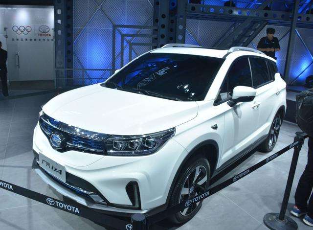 
	
                    
	【電纜網(wǎng)訊】作為全球車企巨頭，豐田開始推動(dòng)純電動(dòng)化。8月31日，廣汽豐田首款純電動(dòng)SUV ix4 EV在本屆車展上正式上市