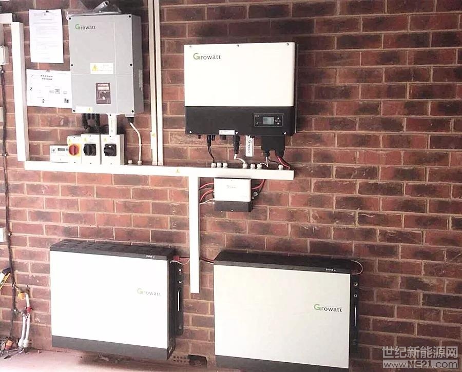  鋰電池應(yīng)用場(chǎng)景可分為消費(fèi)、動(dòng)力和儲(chǔ)能三種。最早應(yīng)用是在手機(jī)、筆記本電腦、數(shù)碼相機(jī)等消費(fèi)類產(chǎn)品，目前約占全球各類鋰電池出貨量一半