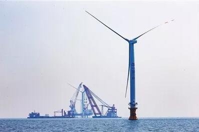 　　黨的十八大明確提出大力推進(jìn)生態(tài)文明建設(shè)，將生態(tài)文明建設(shè)納入中國特色社會(huì)主義“五位一體”總體布局。遼寧省委、省政府貫徹落實(shí)生態(tài)文明思想，深入實(shí)施“藍(lán)天、碧水、凈土、青山和農(nóng)村環(huán)保”工程，一幅“美麗遼寧”新畫卷徐徐展開