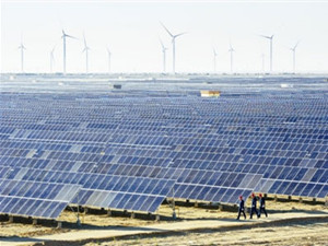 
	
                    
	【電纜網(wǎng)訊】從日前召開的新時代酒泉新能源基地高質(zhì)量發(fā)展論壇獲悉，今年1至7月，甘肅酒泉棄風(fēng)棄光率分別比去年同期下降14.8和12.6個百分點，預(yù)計到2020年當(dāng)?shù)貙⒒窘鉀Q棄風(fēng)棄光問題。

	

	酒泉風(fēng)能、太陽能資源豐富，開發(fā)條件優(yōu)越，是國家規(guī)劃建設(shè)的首個千萬千瓦級風(fēng)電基地和百萬千瓦級太陽能發(fā)電基地