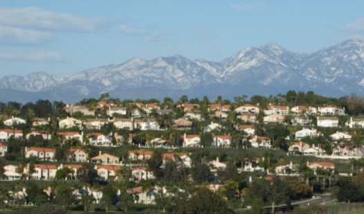 
	中國(guó)儲(chǔ)能網(wǎng)訊：洛杉磯儲(chǔ)能初創(chuàng)廠商Swell Energy公司與軟件提供商AutoGrid公司合作創(chuàng)建了用于電網(wǎng)調(diào)度的北美地區(qū)最大住宅電池儲(chǔ)能系統(tǒng)網(wǎng)絡(luò)。


	Swell Energy公司與公用事業(yè)廠商南加州愛(ài)迪生公司簽訂合同，為3000家住宅安裝電池儲(chǔ)能系統(tǒng)，加州愛(ài)迪生公司將其作為電網(wǎng)資產(chǎn)進(jìn)行控制