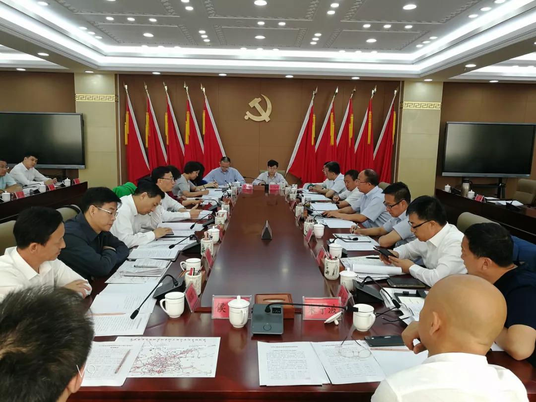 
	中國(guó)儲(chǔ)能網(wǎng)訊：9月4日上午，三峽集團(tuán)黨組成員、副總經(jīng)理王良友一行拜訪內(nèi)蒙古烏蘭察布市市委書(shū)記杜學(xué)軍。雙方就進(jìn)一步深化新能源領(lǐng)域項(xiàng)目開(kāi)發(fā)合作深入交換了意見(jiàn)