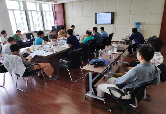 　　【中國儀表網(wǎng) 儀表標準】2018年8月30日，中國儀器儀表行業(yè)協(xié)會在哈爾濱組織專家，對國網(wǎng)江西省電力公司電力科學研究院提出的《交流電能表動態(tài)性能校驗裝置》和《諧波有功電能表檢驗裝置》兩項團體標準建議項目進行了立項評審。  圖為評審會現(xiàn)場 　　國網(wǎng)江西省電力公司電力科學研究院創(chuàng)建于1960年，是江西省電力行業(yè)的技術支撐機構