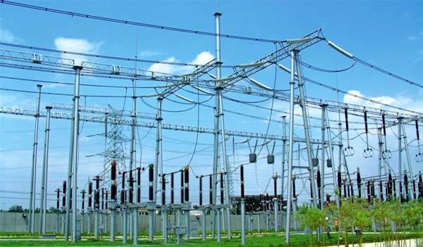 
	
                    
	【電纜網(wǎng)訊】日前，國家電網(wǎng)公司電子商務(wù)平臺發(fā)布了《甘肅省電力公司關(guān)于對供應(yīng)商不良行為的處理決定》，對9月份的8起不良行為進行了通報處理。

	

	8起不良行為中，處罰期為2個月的有1起；處罰期為4個月的有2起；處罰期為6個月的有5起.涉及的產(chǎn)品類別包括電線電纜類的導地線（1起）、絕緣子（3起）、JP柜（1起）、電能計量箱（1起）以及供應(yīng)商被列入黑名單（2起）