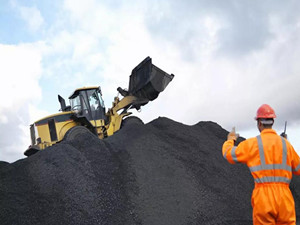 
	
                    
	【電纜網(wǎng)訊】日前，北京產(chǎn)權(quán)交易所正式披露邵寨煤業(yè)100%股權(quán)及相關(guān)債權(quán)轉(zhuǎn)讓信息，其中100%股權(quán)的掛牌價(jià)格為1元人民幣，債權(quán)賬面價(jià)值13.55億元，評(píng)估值及掛牌價(jià)格均為7.5億元。歷經(jīng)9年坎坷，至今仍然停建，邵寨煤礦終被華能集團(tuán)放棄