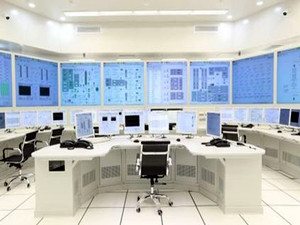 
	
                    
	【電纜網(wǎng)訊】9月14日，由中核集團(tuán)自主研制的華龍一號(hào)全范圍模擬機(jī)順利通過驗(yàn)收，提前115天正式交付使用，為華龍一號(hào)福清核電5、6號(hào)機(jī)組及華龍海外卡拉奇K2、K3機(jī)組首批核電廠操縱員培訓(xùn)、考試和取照奠定了堅(jiān)實(shí)基礎(chǔ)，同時(shí)也為華龍一號(hào)“走出去”提供有力技術(shù)支撐。

	

	在福清核電驗(yàn)收現(xiàn)場(chǎng)，專家們一致認(rèn)為，華龍一號(hào)全范圍模擬機(jī)各項(xiàng)指標(biāo)均滿足相關(guān)功能和性能要求，具備操縱人員M0-M1階段培訓(xùn)條件